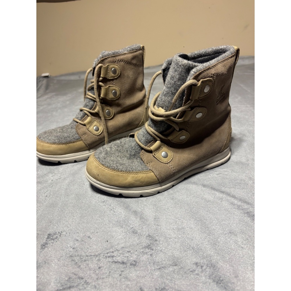 Sorel Women Size 7 Joan of Arc Explorer Snow Boots Tan Gray NL3423-297